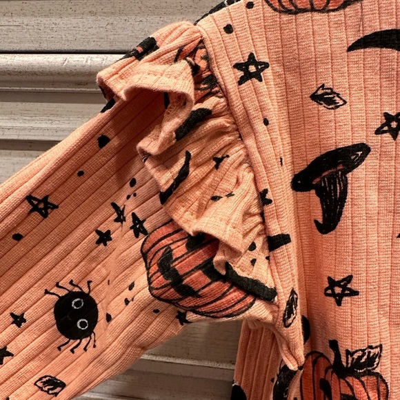 Jessica Simpson Halloween Baby Shirt and Pants Set NWT - Picture 5 of 7